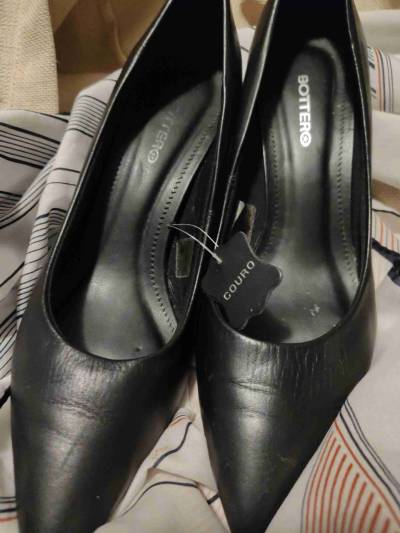 Zapatos de tacón negro - miniatura 2