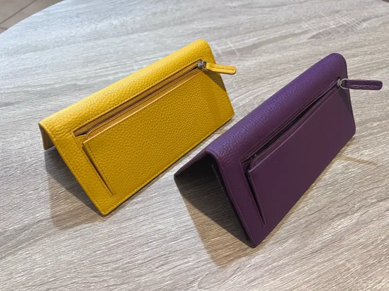 Billeteras amarilla y morada - 2