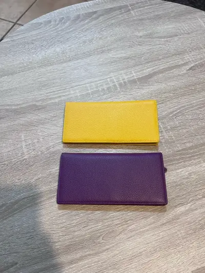 Billeteras amarilla y morada - miniatura 4