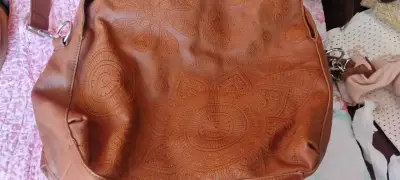 Cartera marca desigual - miniatura 1