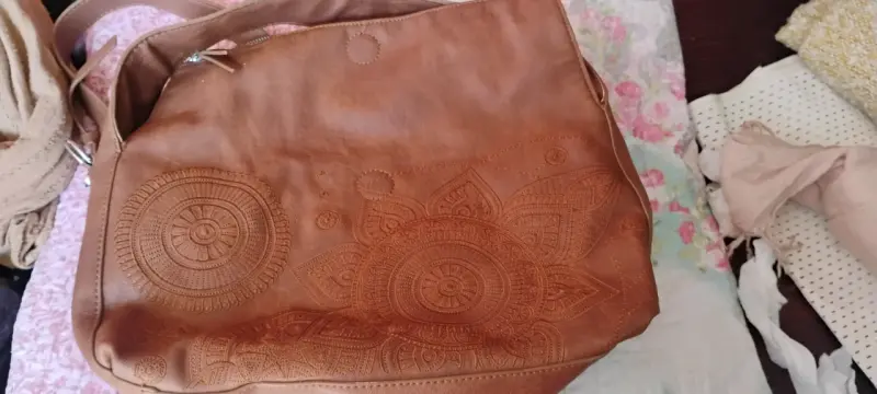 Cartera marca desigual - 2