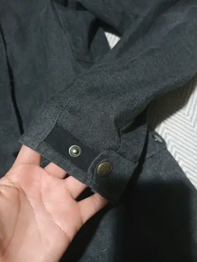 Parka gris oscuro con capucha - miniatura 2