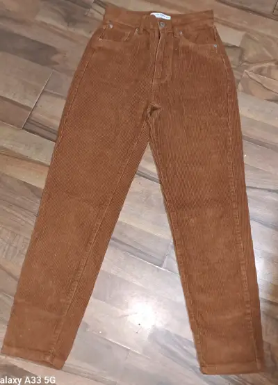 Pantalones de cotele  marrón - miniatura 1
