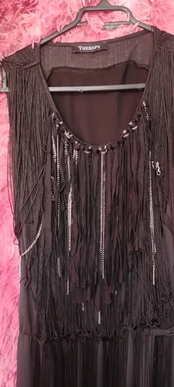 Vestido negro con flecos Therapy - 2