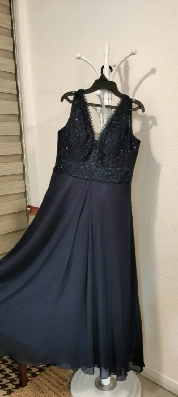 Vestido azul con encaje brillante - 3