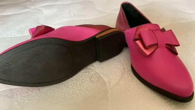 Zapatos rosados de cuero con lazo - 2