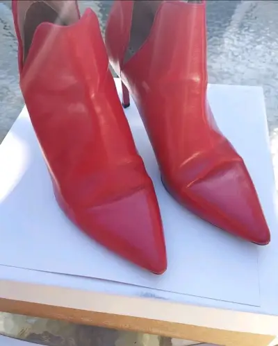 Botines rojos Zara de tacón alto - miniatura 3