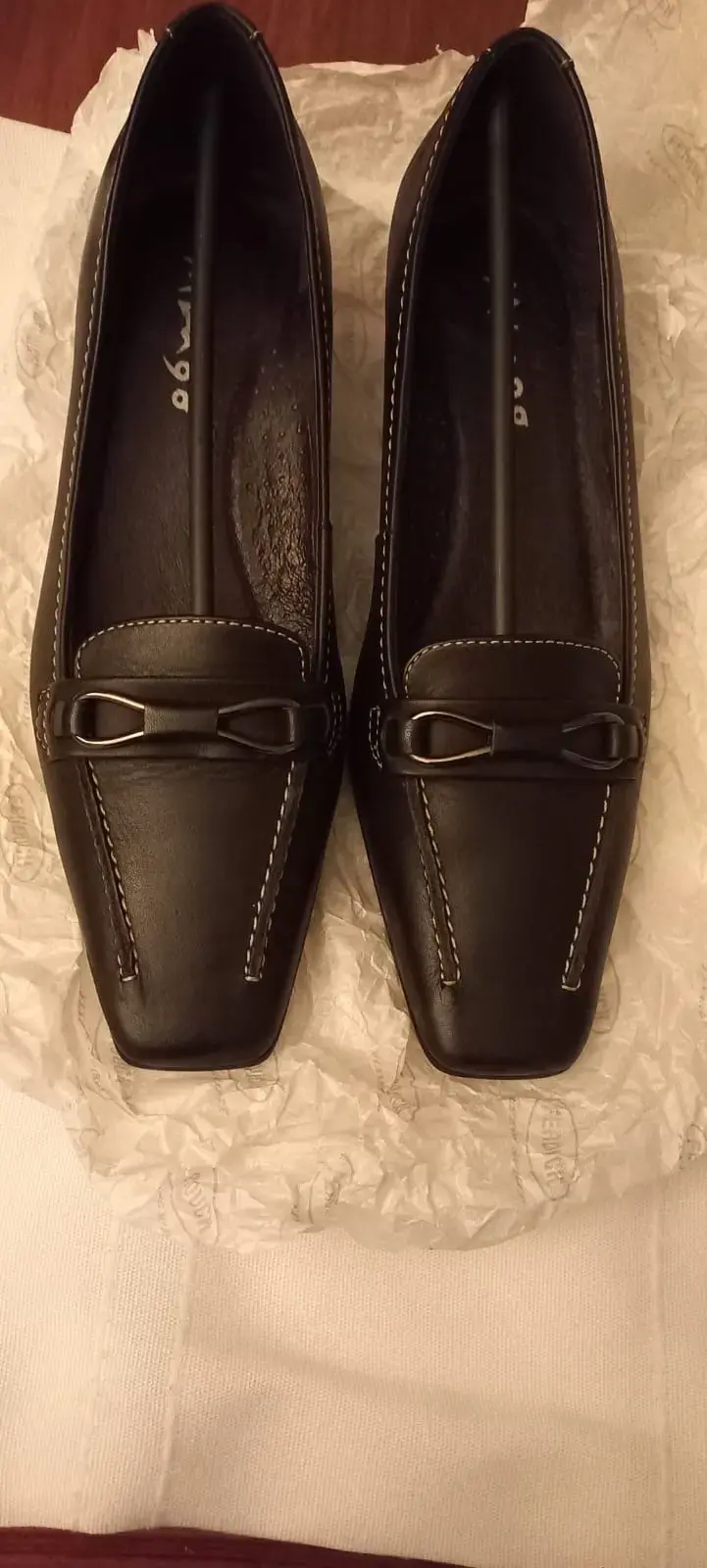 Zapatos negros de tacón bajo - 2