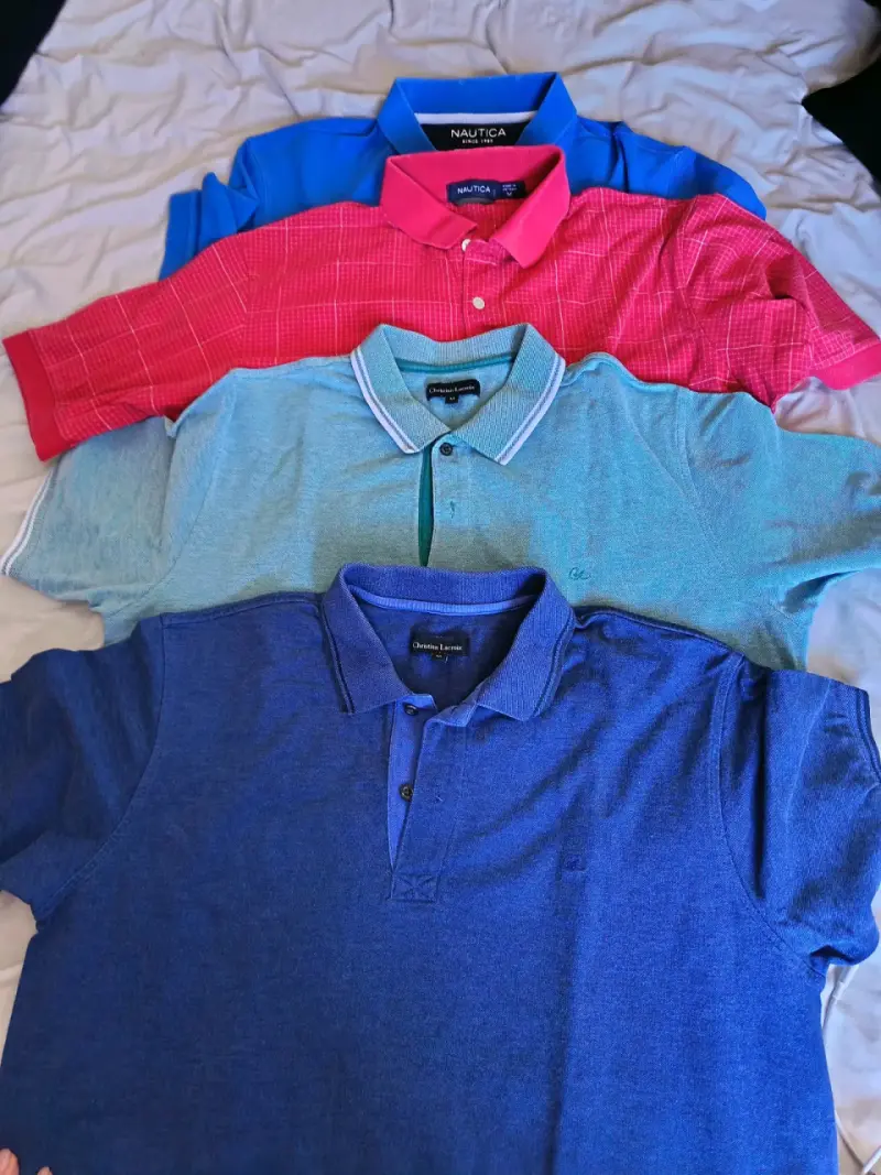 Poleras polo de colores variadas