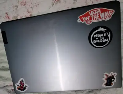 Laptop Lenovo IdeaPad S145 - miniatura 5