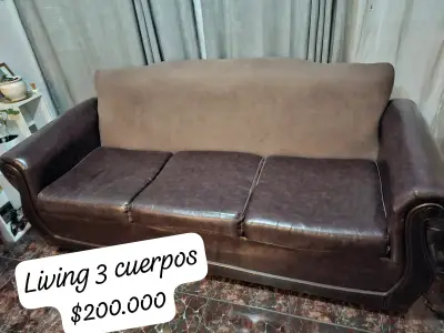 Sofá de tres cuerpos marrón - miniatura 1