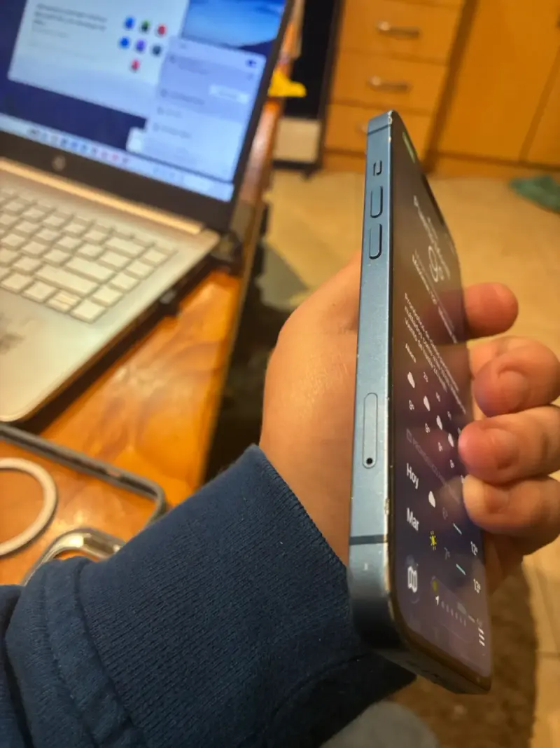 Smartphone azul con cámara dual - 5