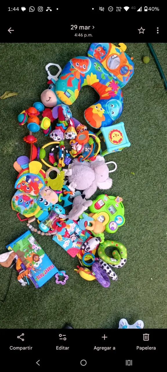 Juguetes de bebé variados - 1
