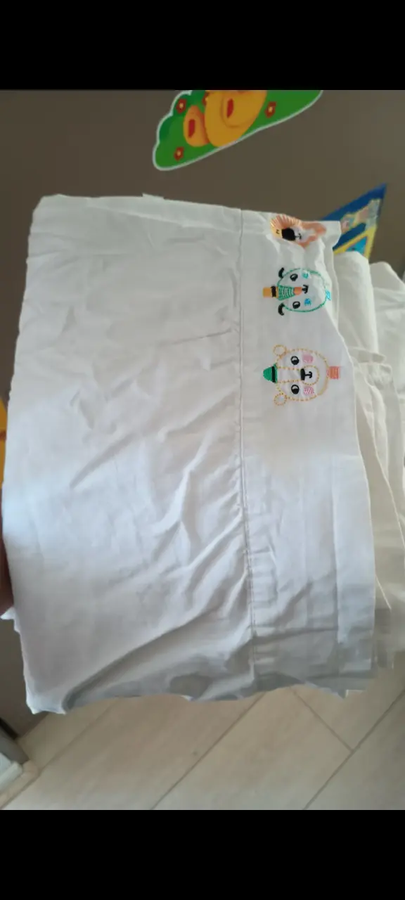Set Sábanas blancas infantiles con bordados
