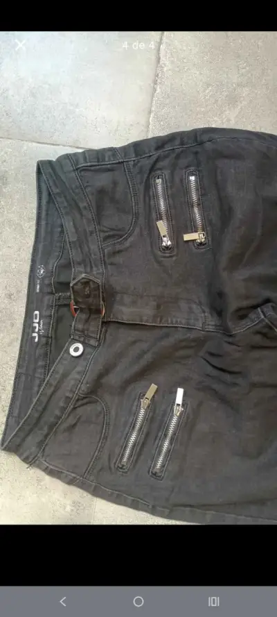 Pantalones cortos negros con cremalleras jjo - miniatura 1