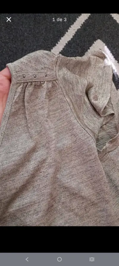 Polera dorada marca Ash muy elegante - miniatura 2