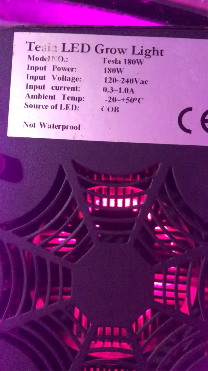 Luz LED para cultivo Tesla 180W