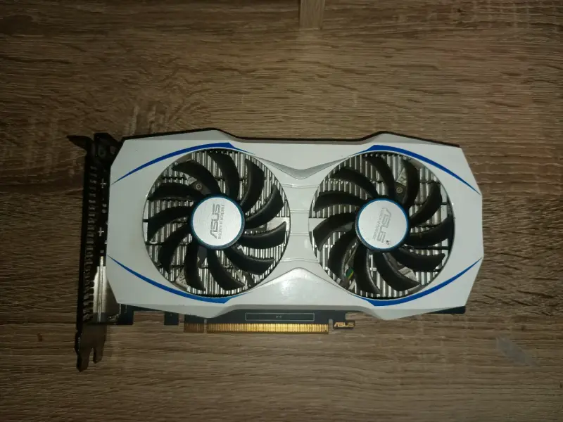 Tarjeta gráfica ASUS 1050ti oc 4gb