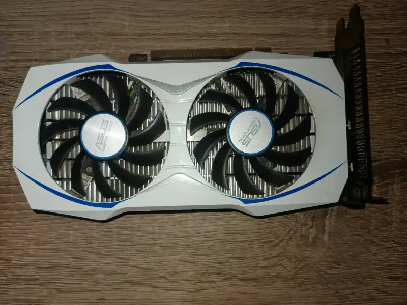 Tarjeta gráfica ASUS 1050ti oc 4gb - 2