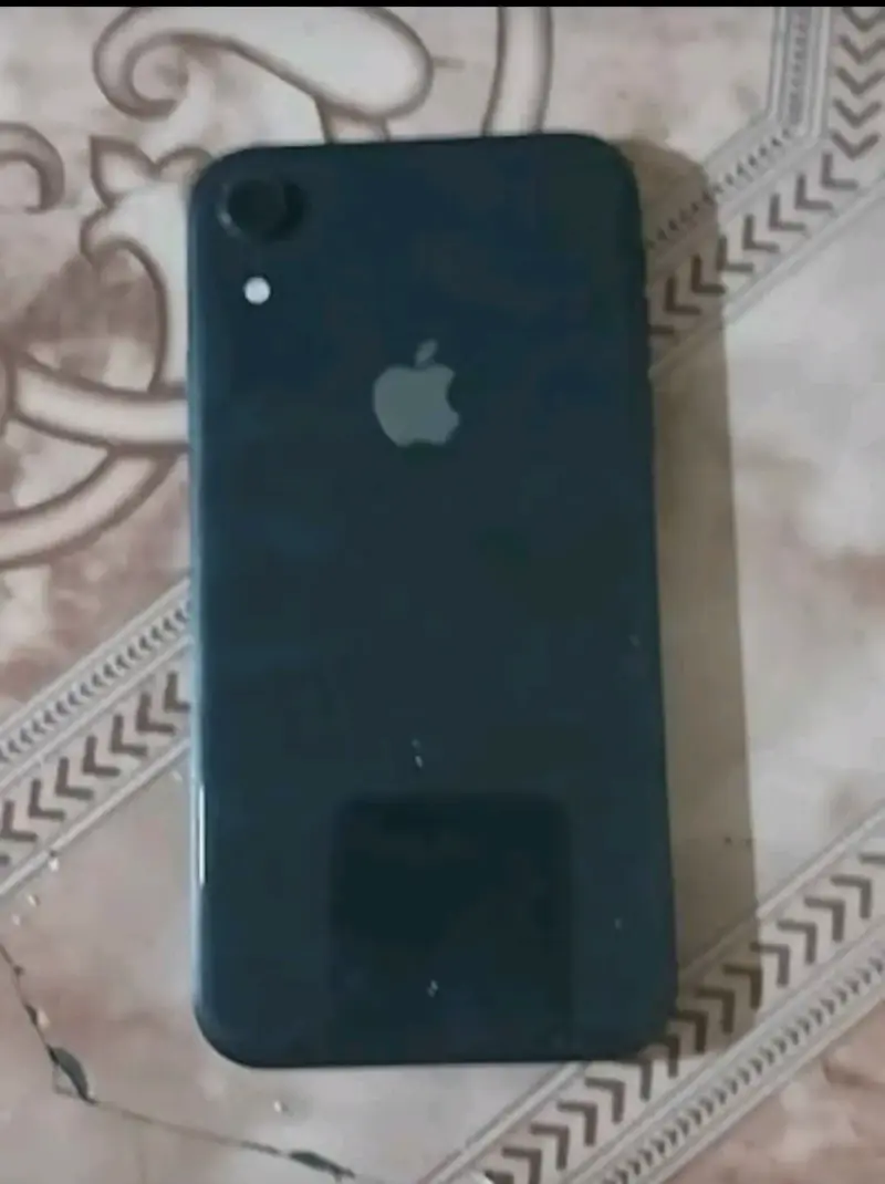 iPhone XR 64GB en Venta – Bloqueado por Operador - 4