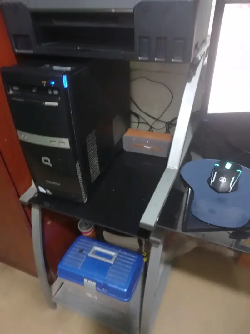 Set de computador completo (la impresora no) - 2