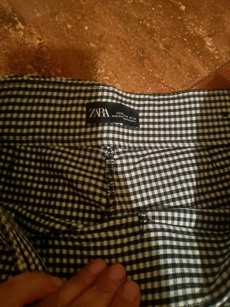 Pantalones elásticados  a cuadros Zara - 3