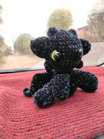 Peluche negro de dragón Chimuelo - miniatura 3