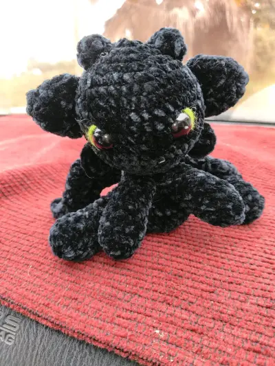 Peluche negro de dragón Chimuelo - miniatura 5