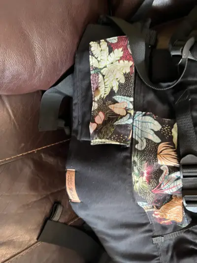 Portabebés Maleé negro y estampado - miniatura 5