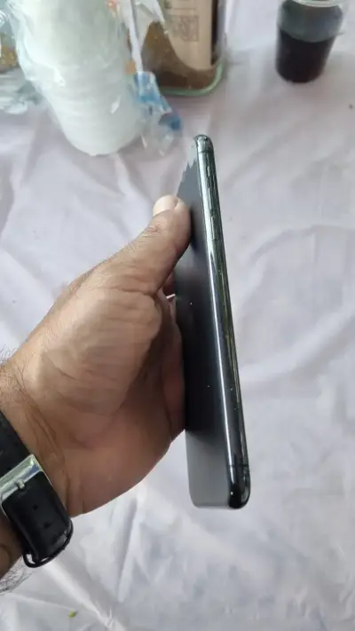 iPhone 11 Pro Max - miniatura 4