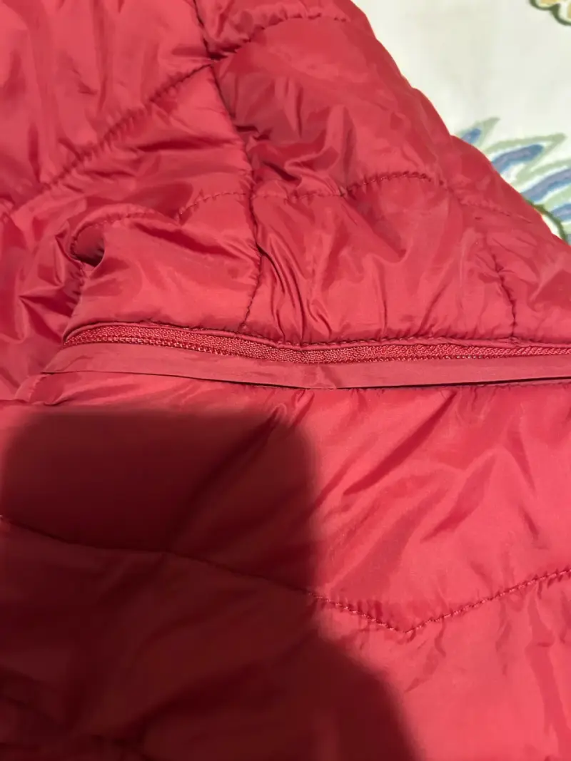 Parka acolchada roja con capucha - 4
