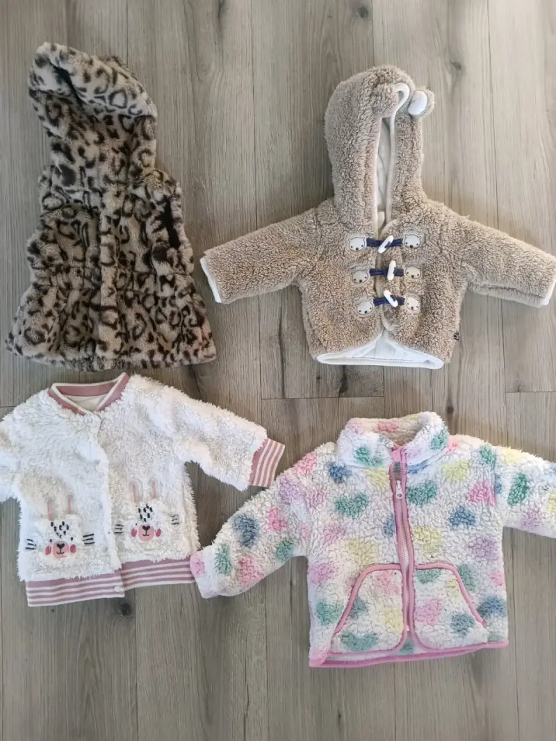 Set de ropa infantil variada - 2