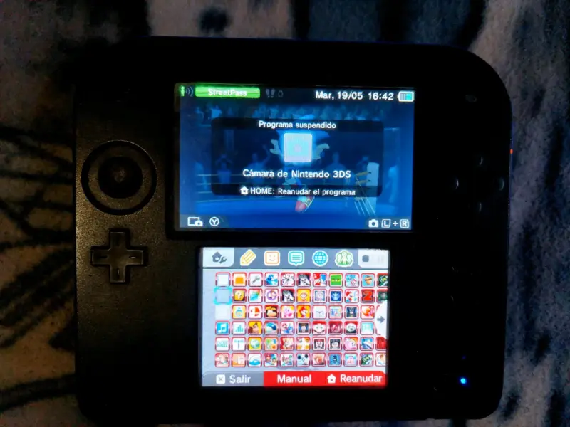 Consola Nintendo 2DS Negra - 3