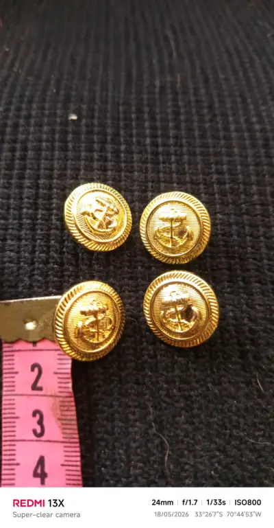 12 bello y finos Botones resina.o metal - miniatura 1
