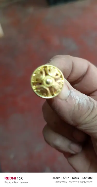12 bello y finos Botones resina.o metal - miniatura 3