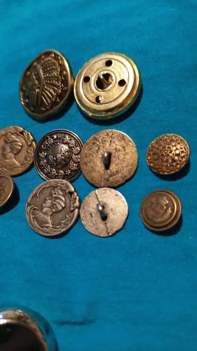 Botones antiguos de colección - miniatura 4