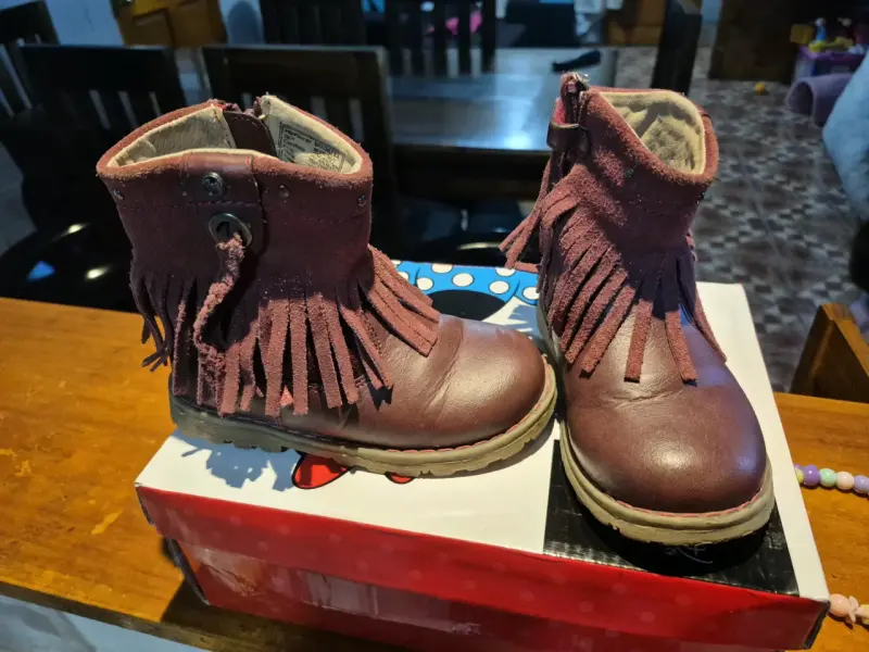 Botines vino con flecos - 2