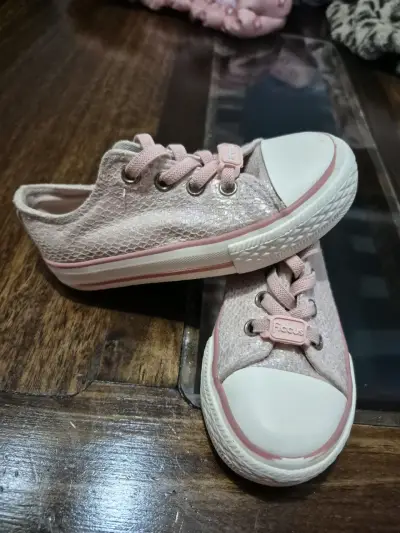 Zapatillas blancas con velcro arcoíris - miniatura 2