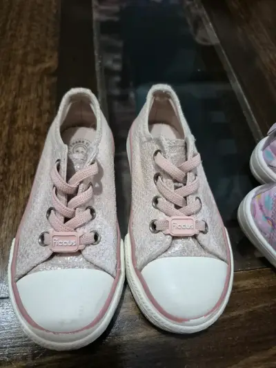 Zapatillas blancas con velcro arcoíris - miniatura 3