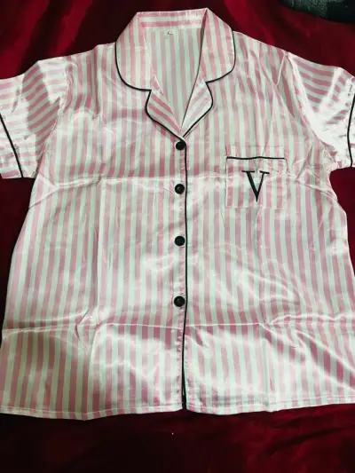 Pijama de rayas rosado y blanco - miniatura 2