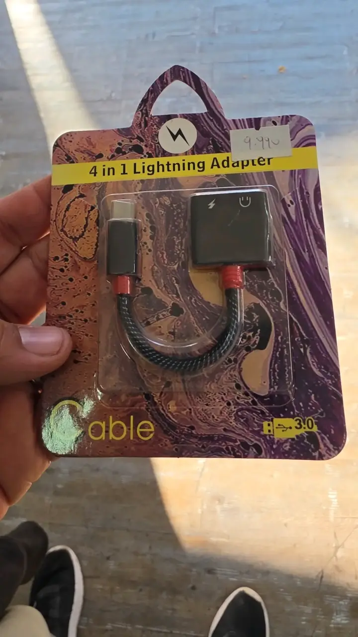 Adaptador Lightning 4 en 1