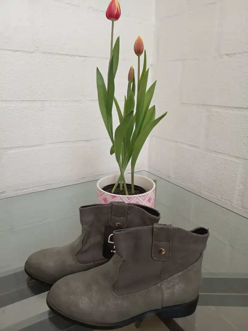 Botines grises de gamuza - 2