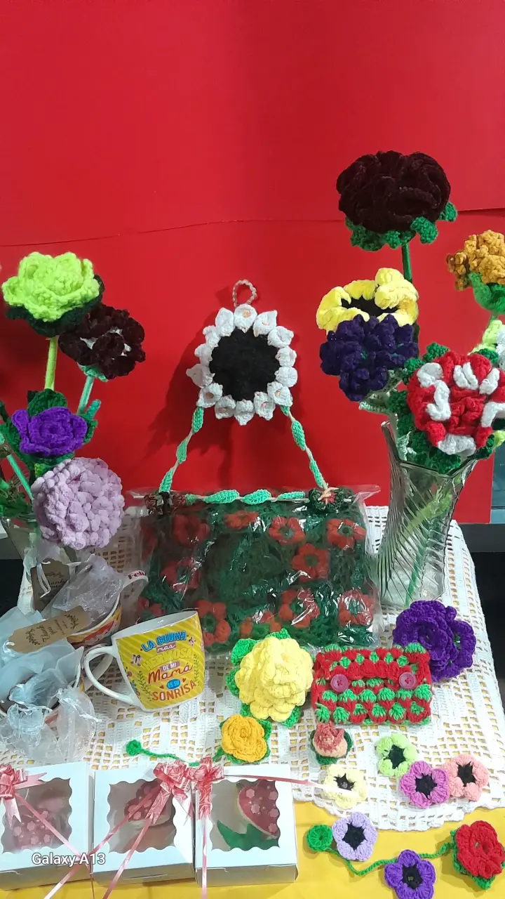 Flores de crochet coloridas