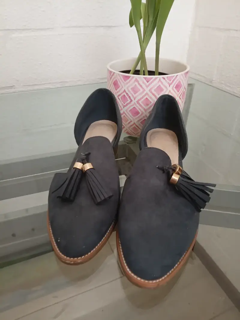 Zapatos negros con flecos - 3
