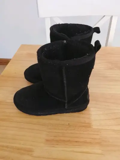 Botas negras de invierno - miniatura 2
