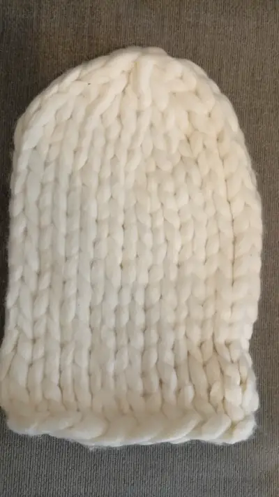 Gorro tejido gris invierno - miniatura 2