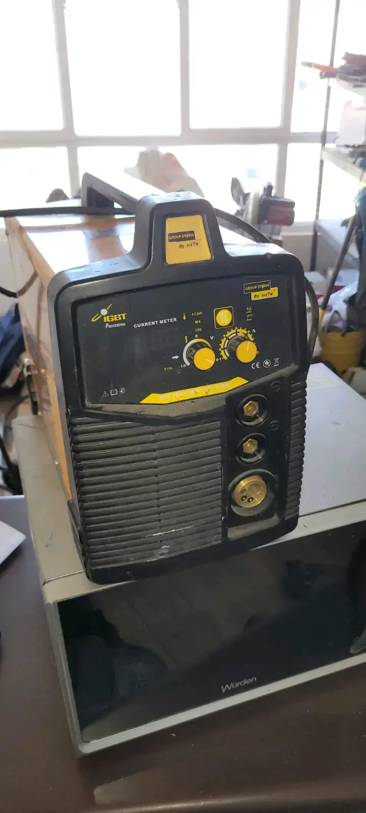Soldadora inverter IGBT profesional - 1