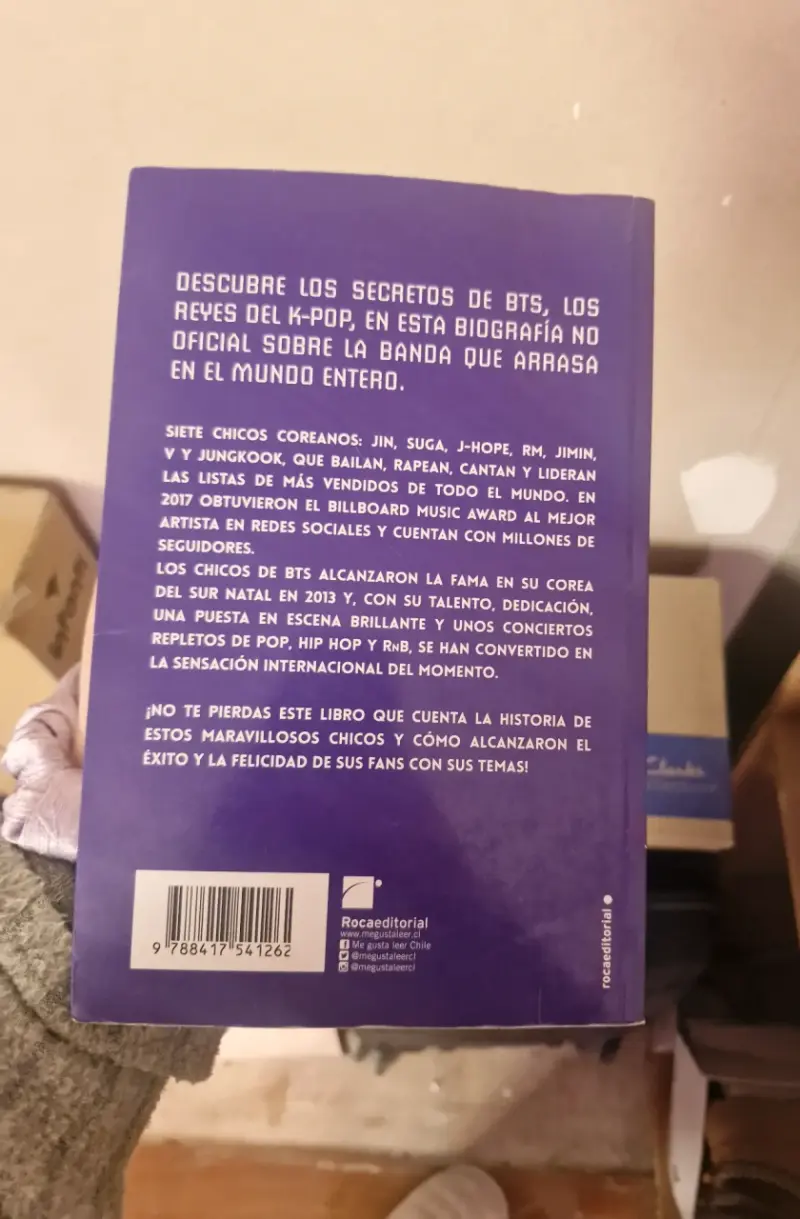 Libro 'BTS: Iconos del K-POP' - 2