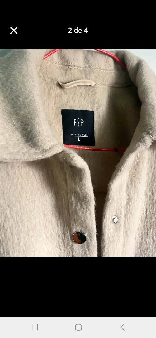Chaqueta beige abotonada - 2