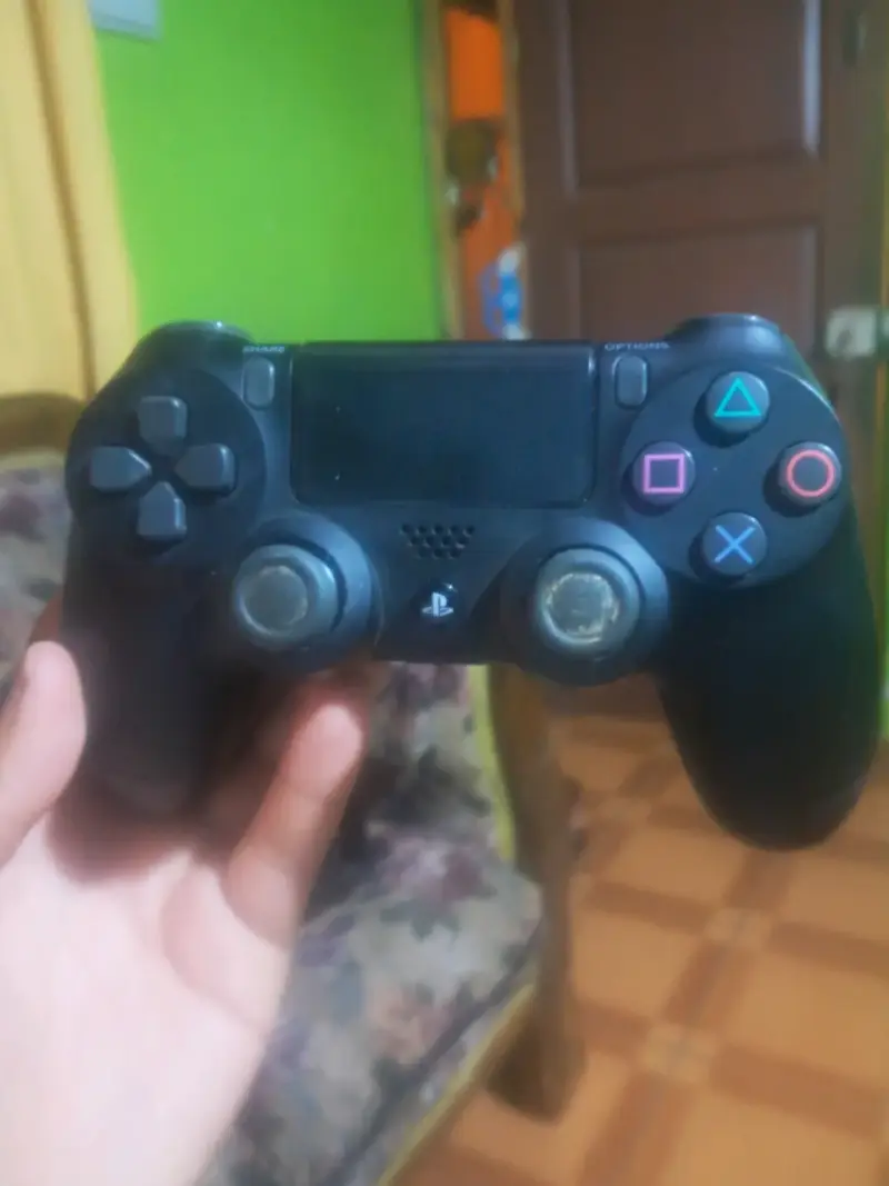 Se vende mandos consolas para repuestos